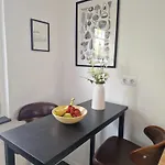 아파트 Feone